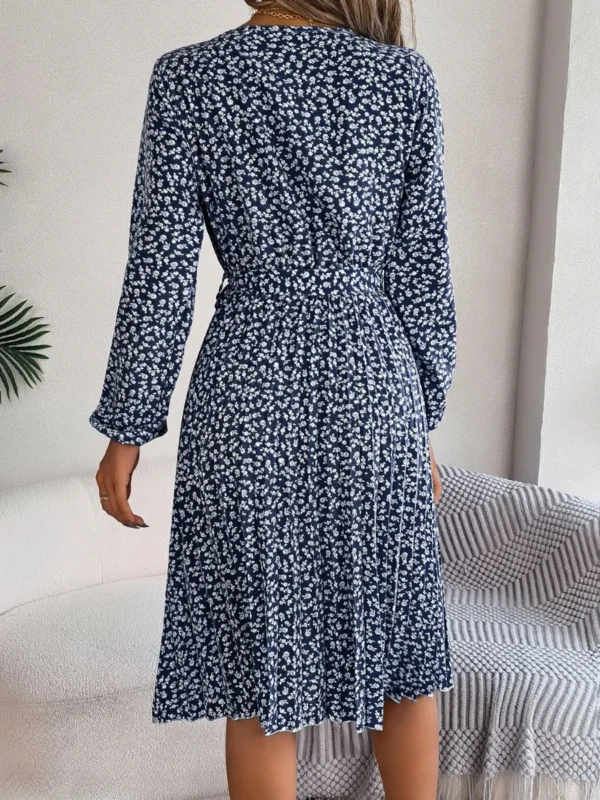 537464881 Ditsy Floral Tie Waist Pleated Dress